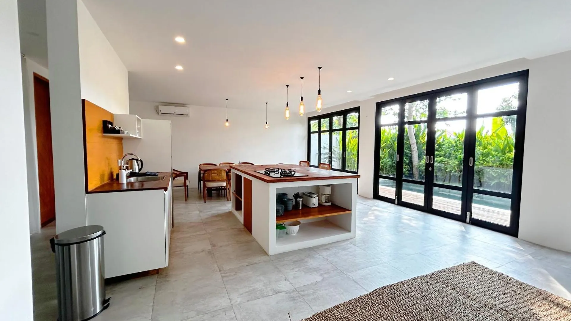 Umalas Living Managed By Cpm Bali Canggu 0*,
